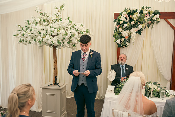 Philomena & Ross-125