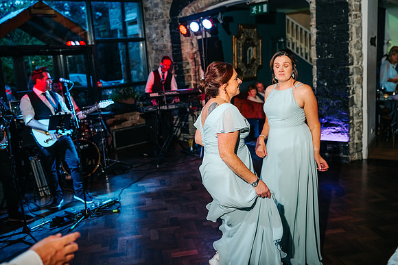MAURA + ISHWAR-811