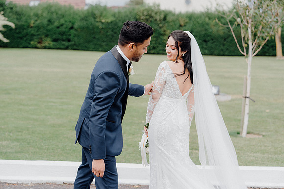 Joylin & Vishnu-150